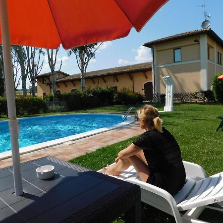 Hotel Villaggio Le Stelline Montefalco Buitenkant foto