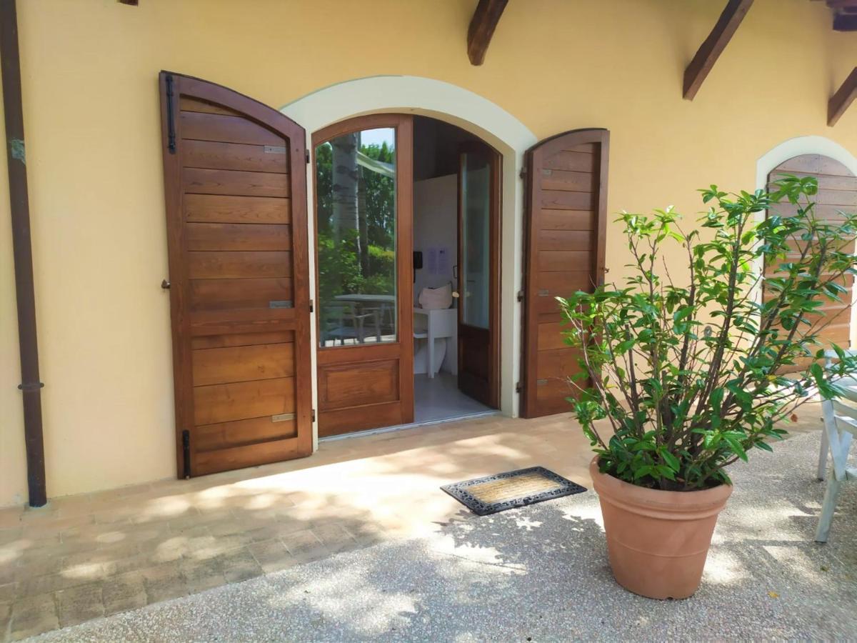 Hotel Villaggio Le Stelline Montefalco Buitenkant foto
